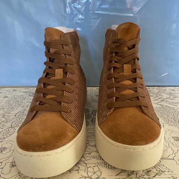 Frye Sneaker - Picture 8 of 9